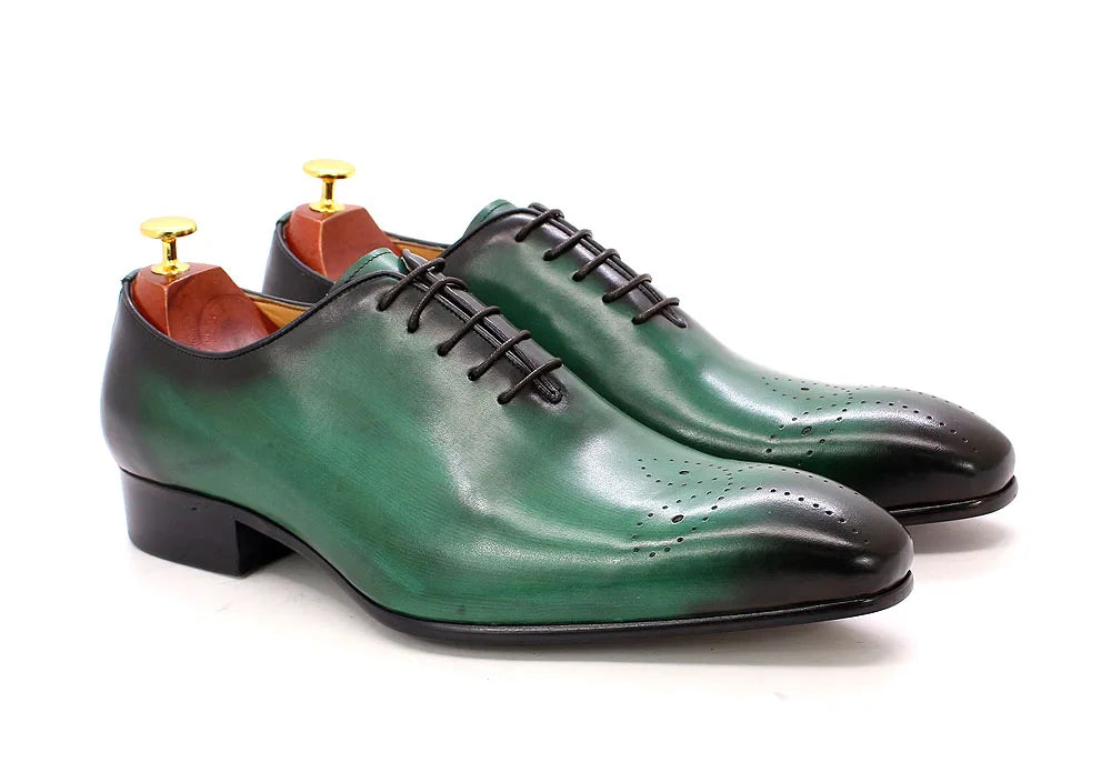 Zapatos Oxford de cuero con diseño wholecut
