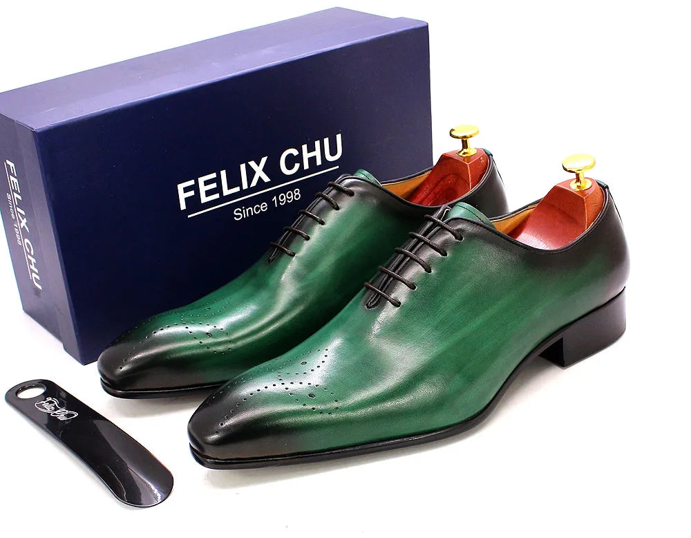 Zapatos Oxford de cuero con diseño wholecut