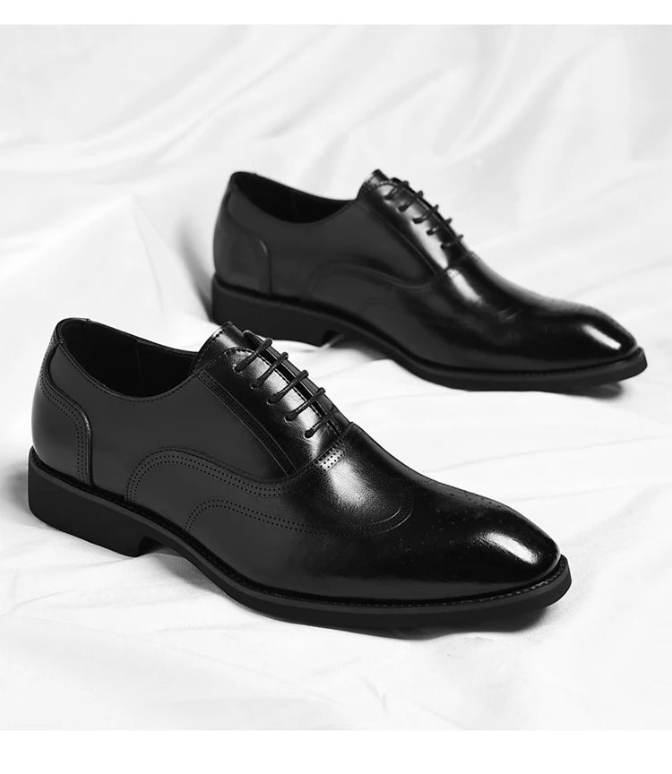 Zapatos Derby de PU con picado brogue