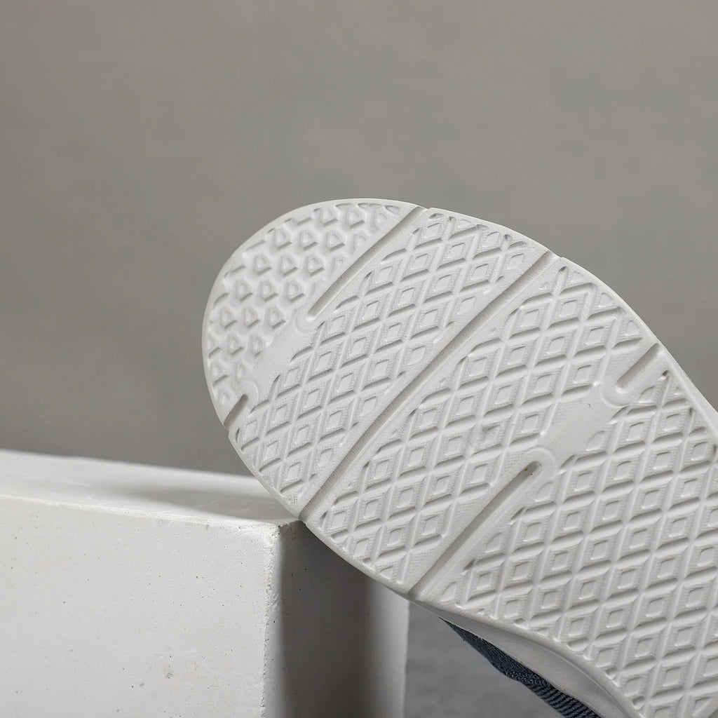 Zapatillas de lona para hombre sin cordones y punta redonda