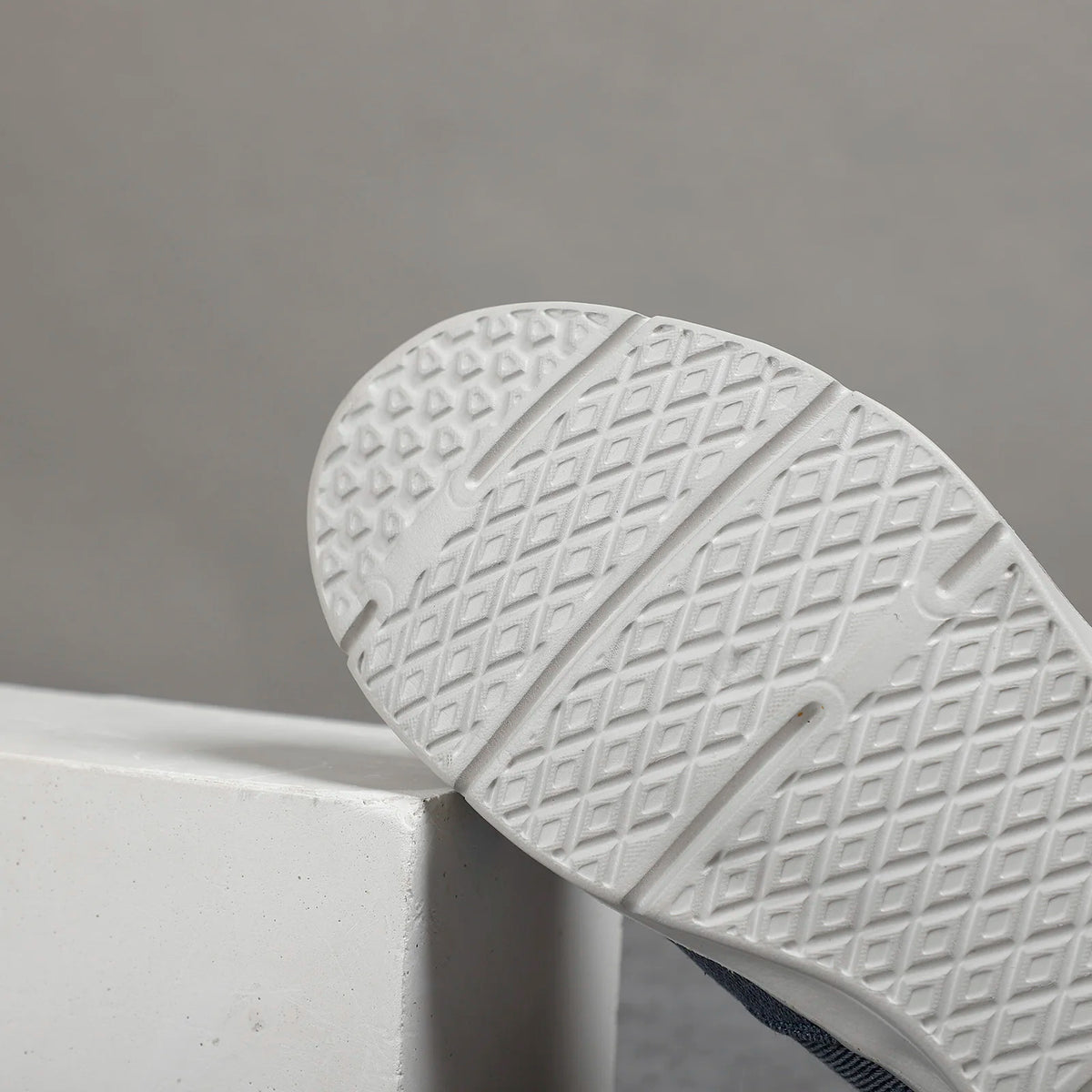 Zapatillas de lona para hombre sin cordones y punta redonda