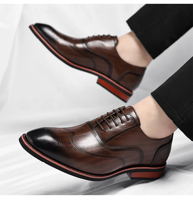 Zapatos Derby de PU con picado brogue
