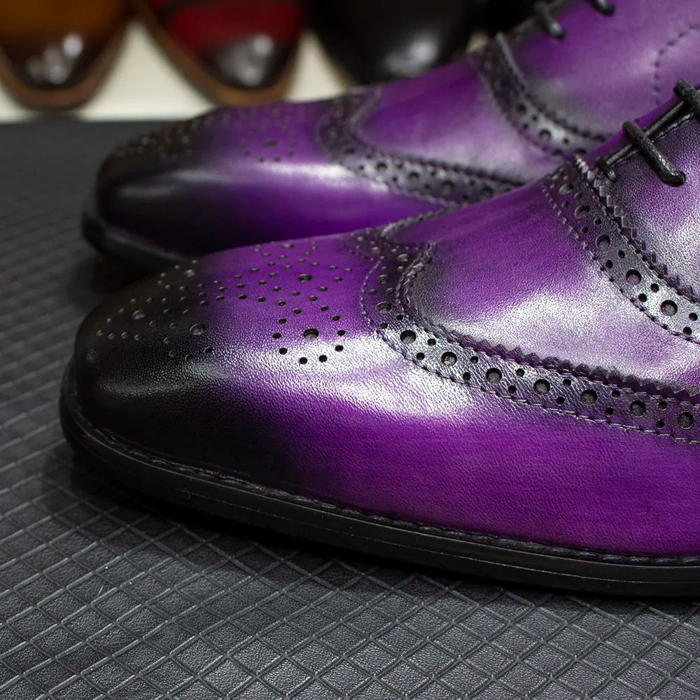 Zapatos Oxford de hombre en cuero con detalles wingtip