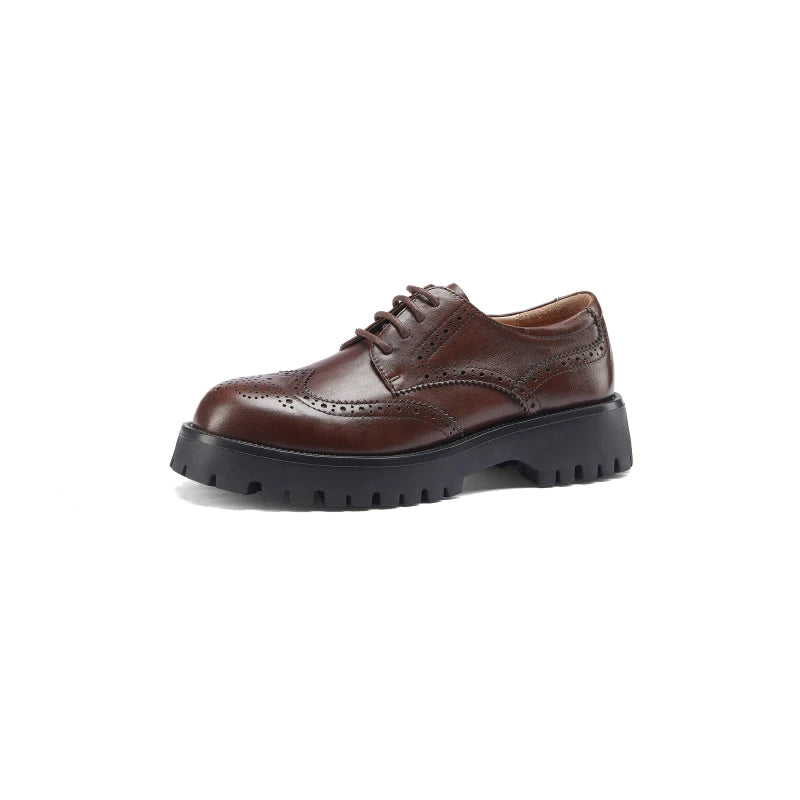 Zapatos Derby de mujer en cuero con plataforma y detalles brogue