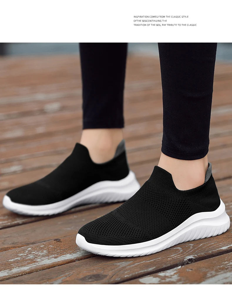 Zapatillas unisex sin cordones con capellada de malla y base de EVA