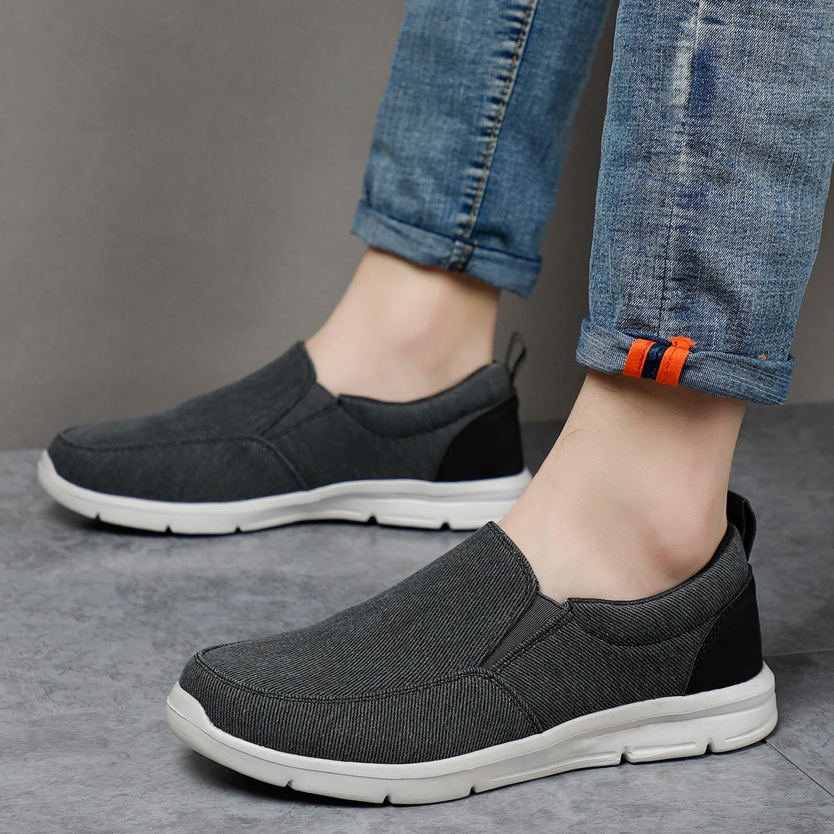 Zapatillas de lona para hombre sin cordones y punta redonda