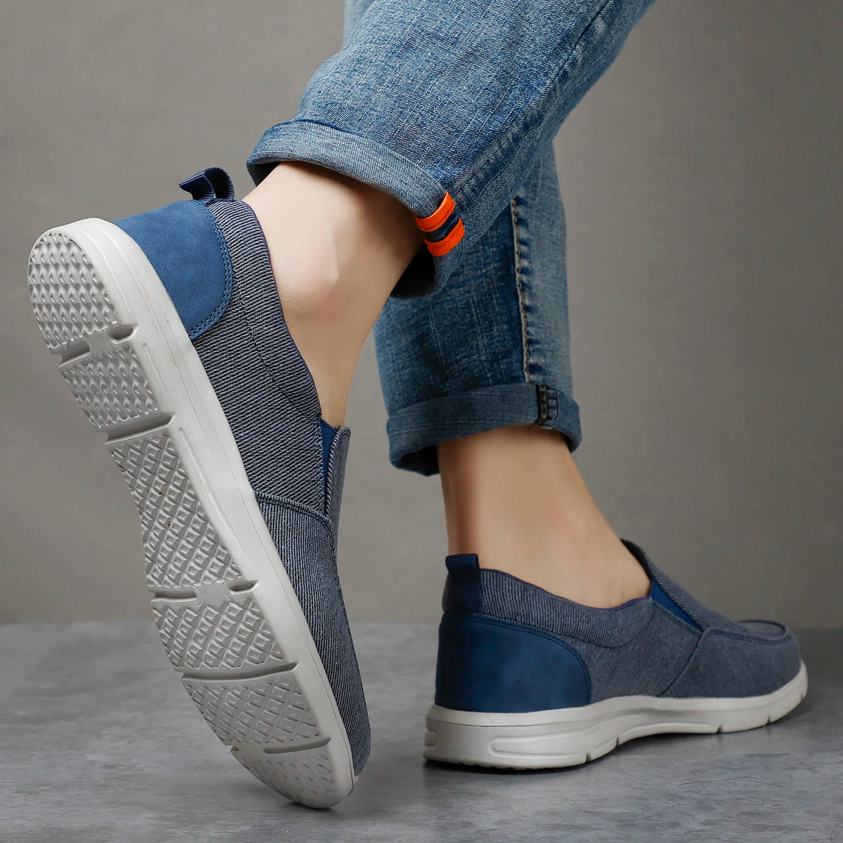 Zapatillas de lona para hombre sin cordones y punta redonda