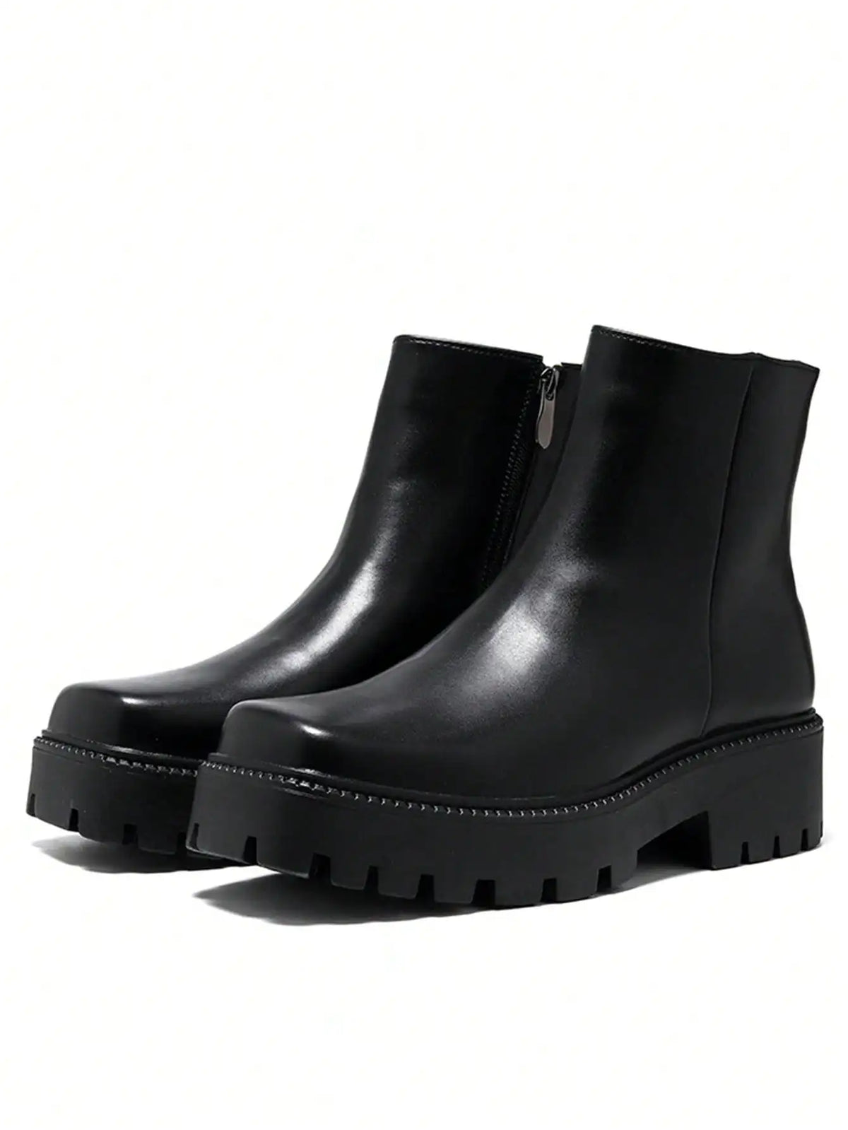 Botas de hombre con punta cuadrada y cierre lateral