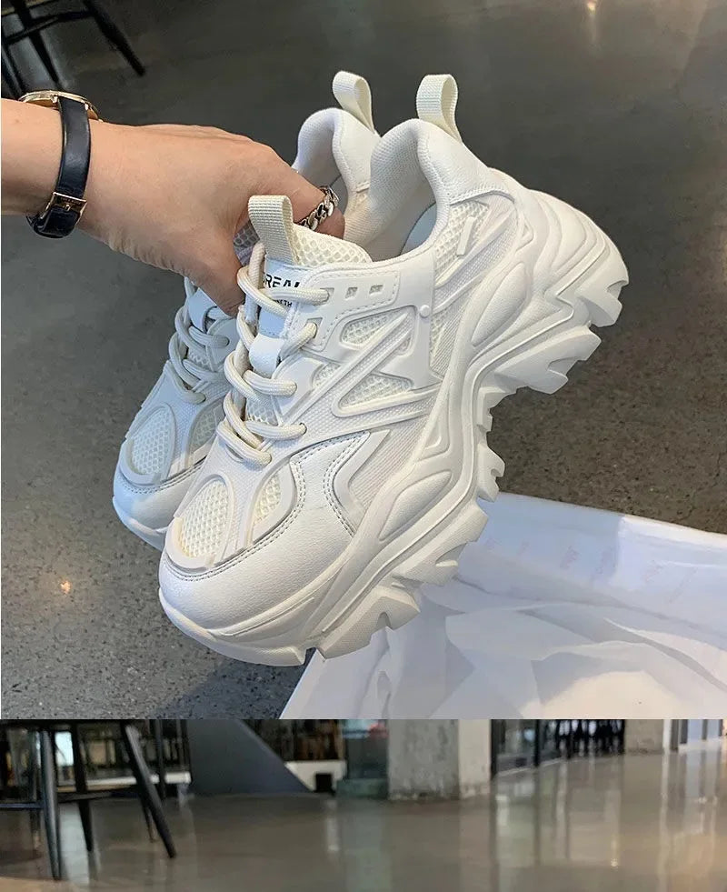 Zapatillas de mujer con plataforma y capellada de malla