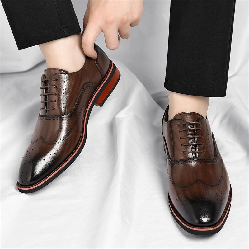 Zapatos Derby de PU con picado brogue
