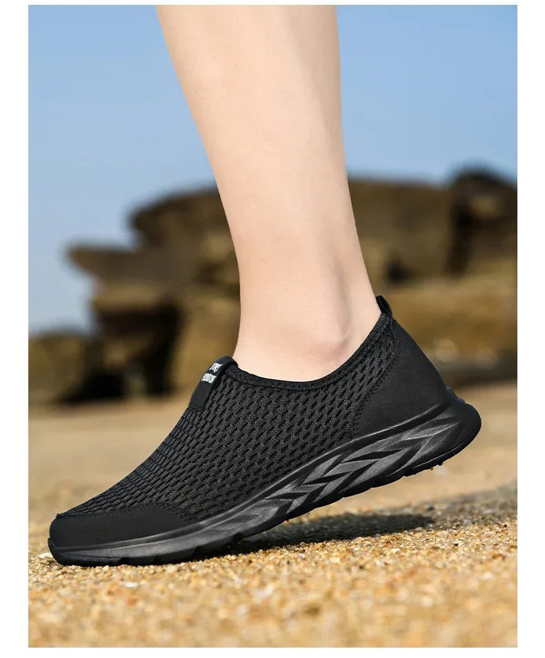 Zapatillas unisex de tela con construcción cosida