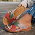 Sandalias de mujer con taco chino bajo y costuras