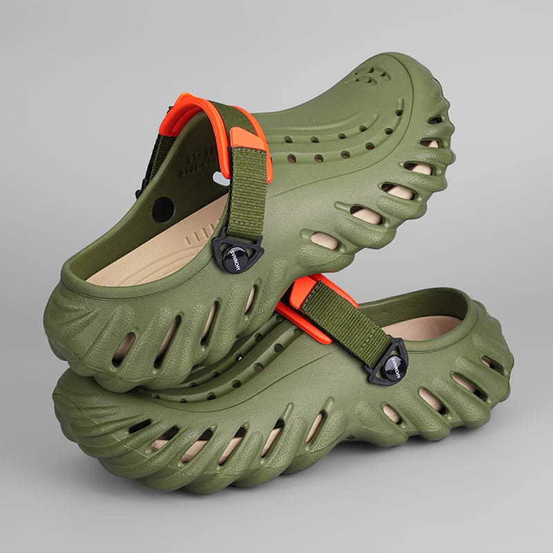Zuecos de hombre de EVA con diseño calado y base elevada