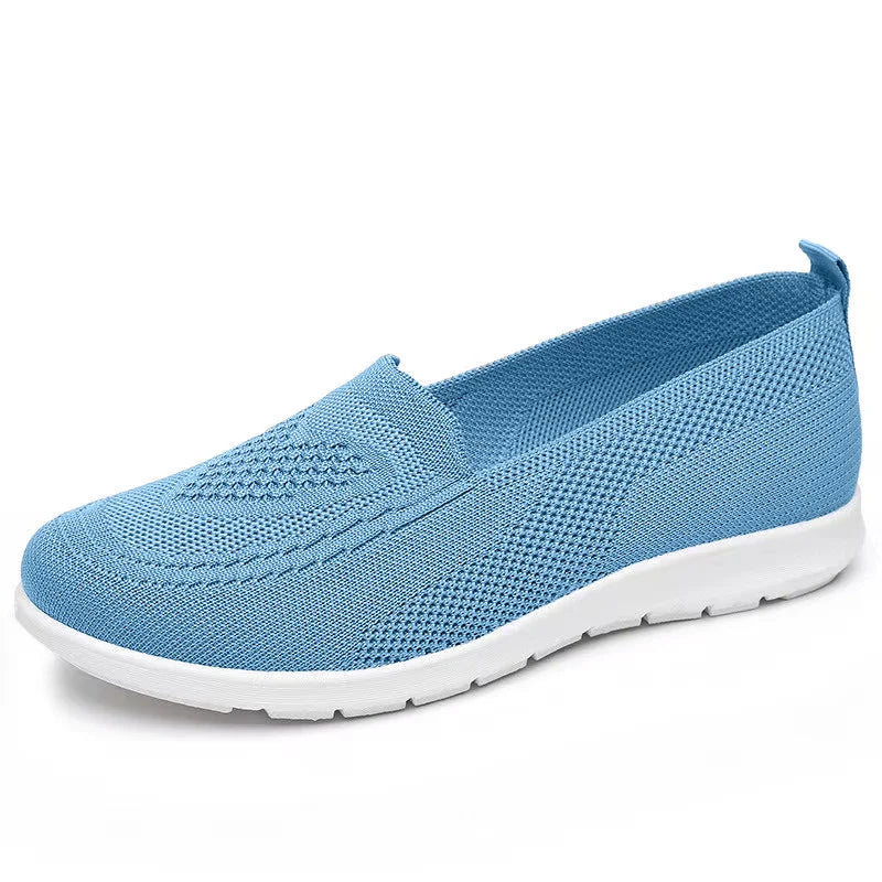 Zapatillas de mujer de malla con construcción cosida