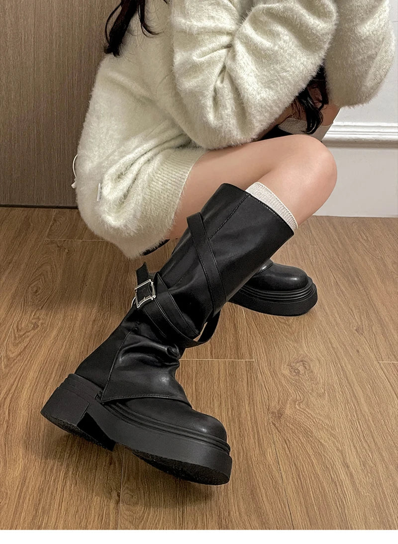 Botas de caña alta con plataforma y taco cuadrado