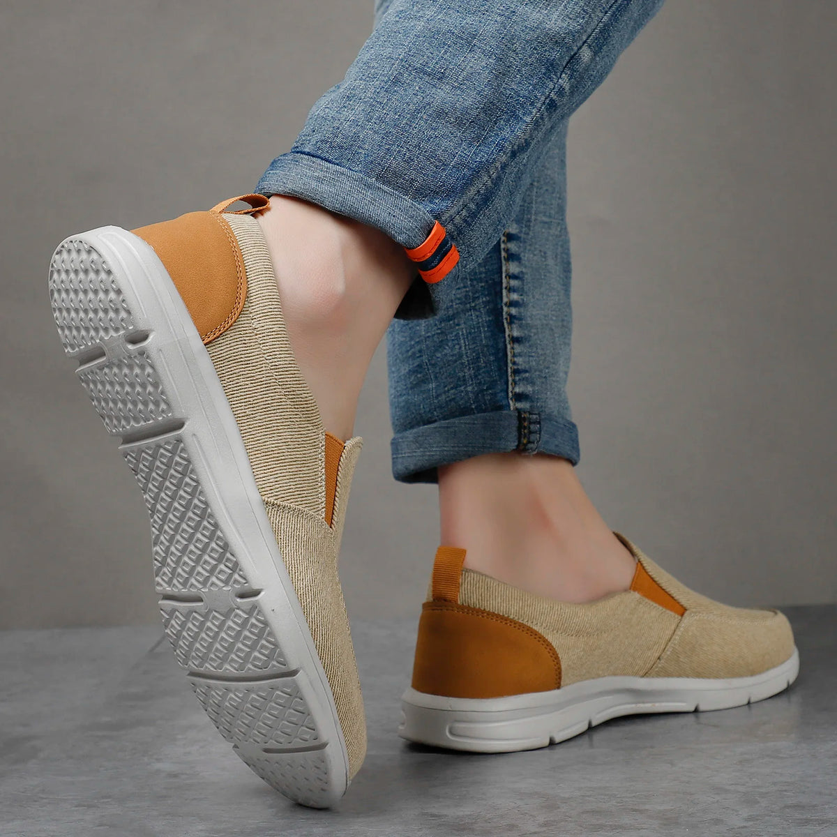Zapatillas de lona para hombre sin cordones y punta redonda