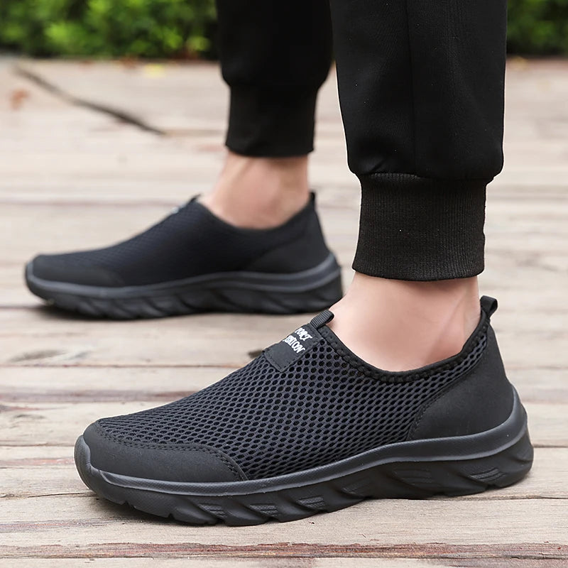 Zapatillas slip on de malla con plantilla textil