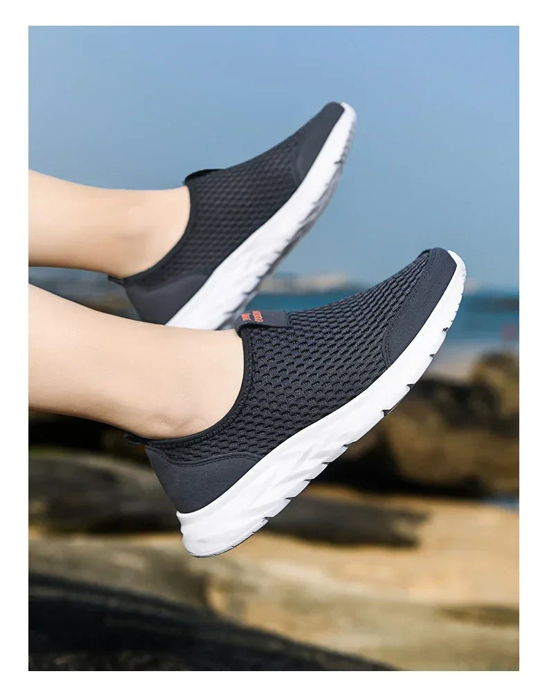 Zapatillas unisex de tela con construcción cosida