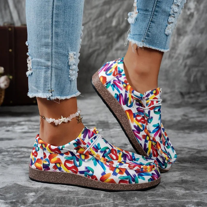Zapatillas de lona con detalles multicolor y cordones