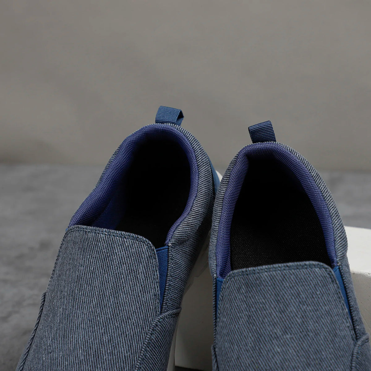 Zapatillas de lona para hombre sin cordones y punta redonda