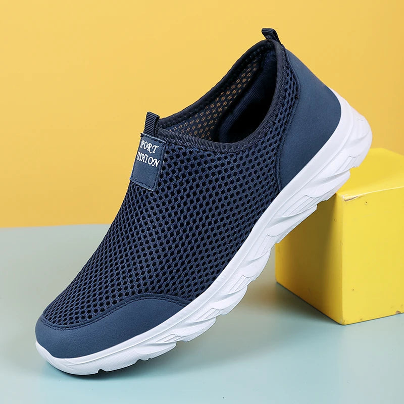 Zapatillas slip on de malla con plantilla textil