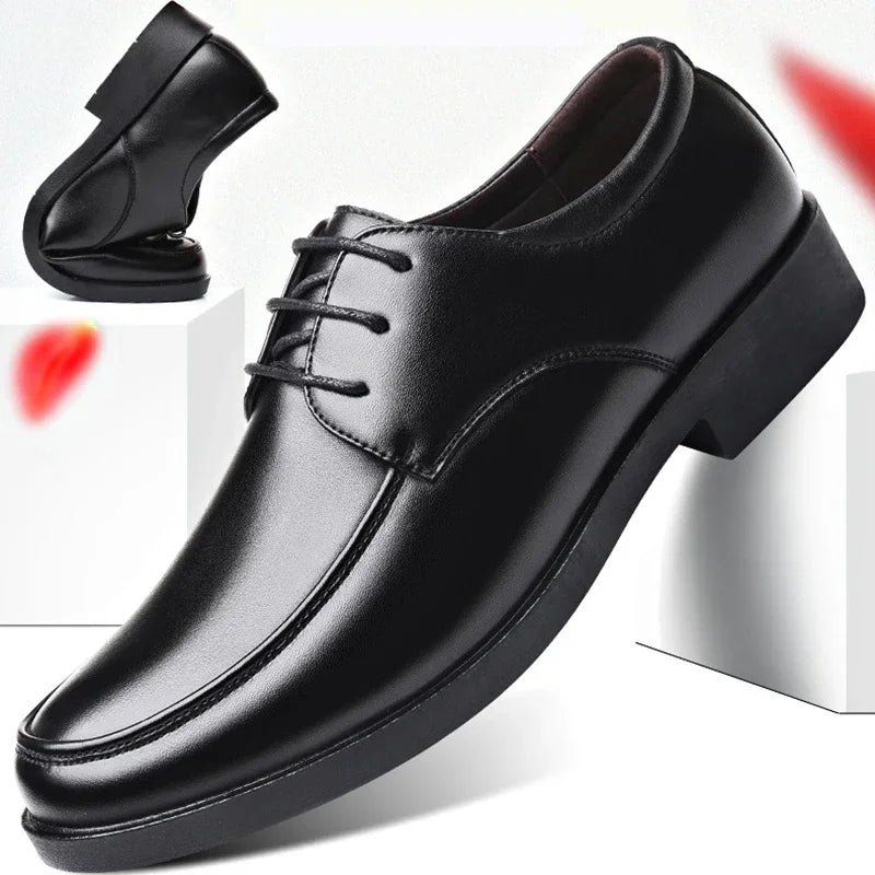 Zapatos de vestir negros de microfibra en dos modelos