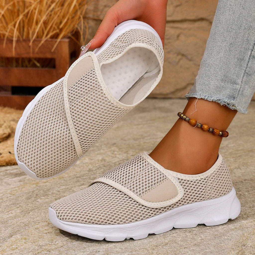 Zapatillas bajas de poliéster con ajuste de abrojo
