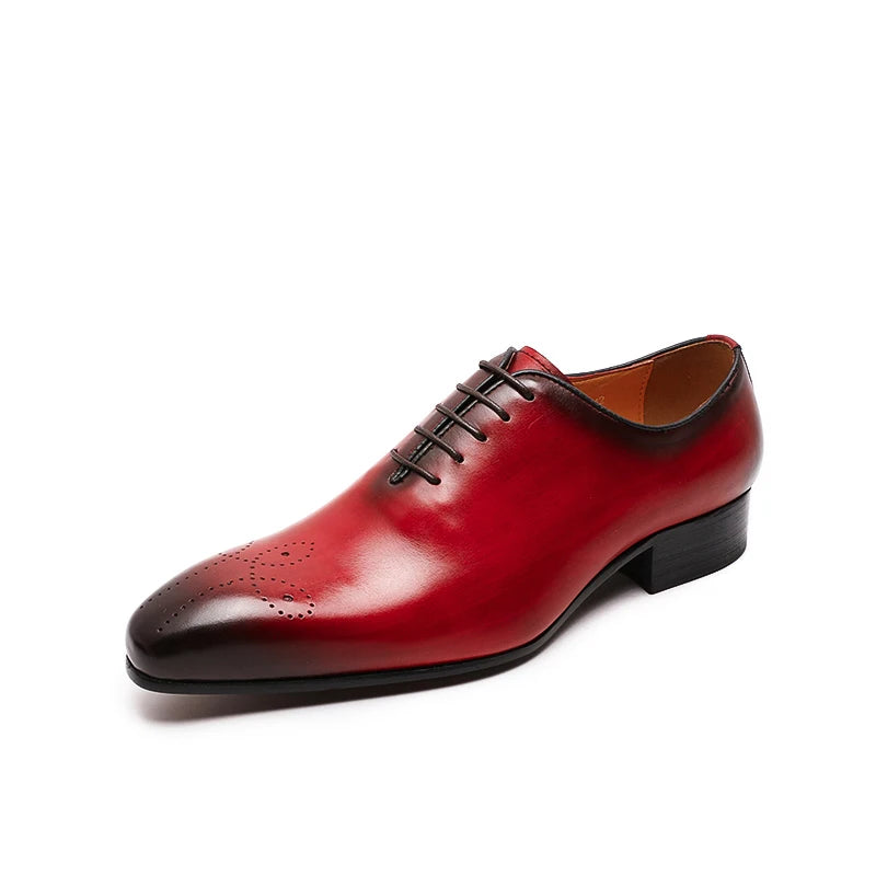 Zapatos Oxford de cuero con diseño wholecut