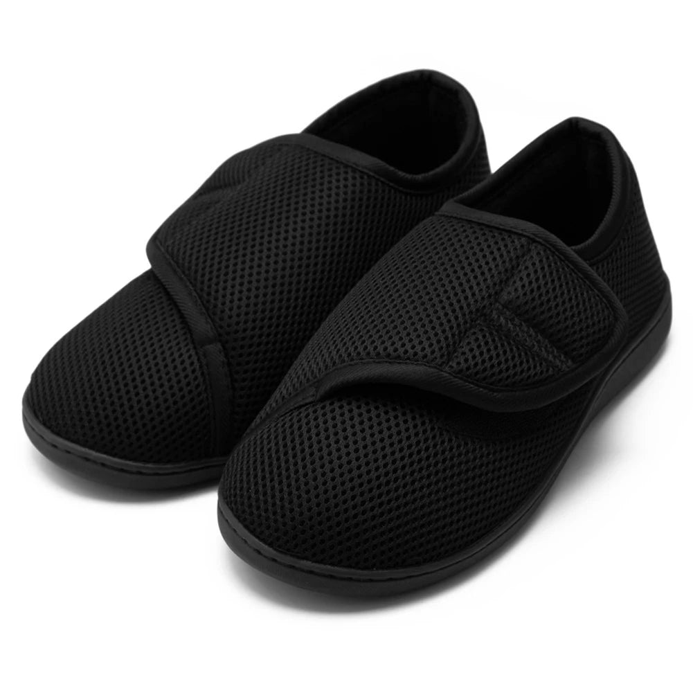 Zapatillas amplias con abrojo e interior de peluche