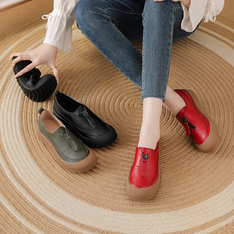 Mocasines de mujer en cuero con cierre frontal