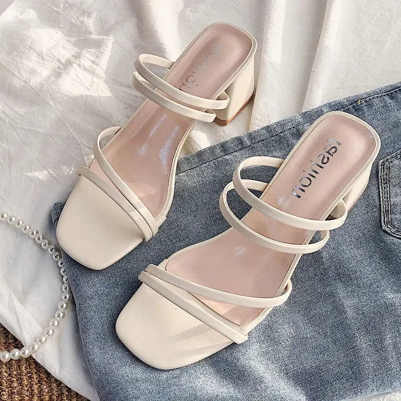 Sandalias de mujer de PU con taco cuadrado alto y tiras cruzadas