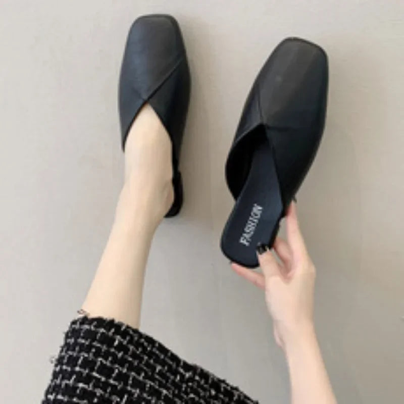 Mules de mujer de PU con punta cuadrada y base plana
