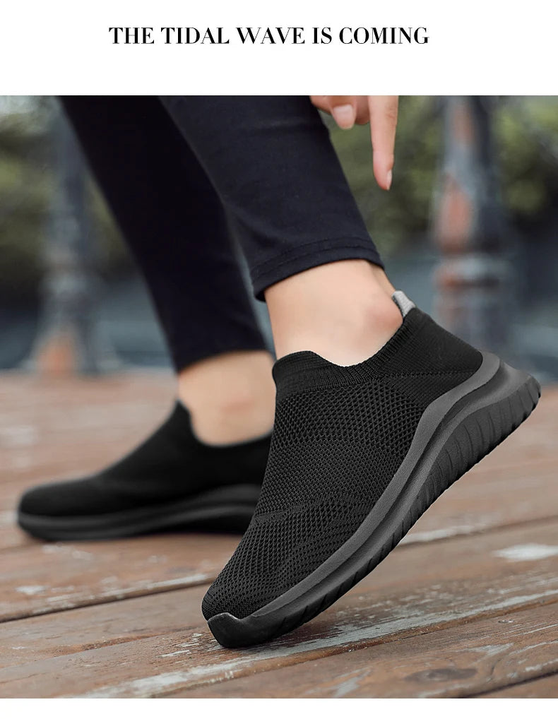 Zapatillas unisex sin cordones con capellada de malla y base de EVA