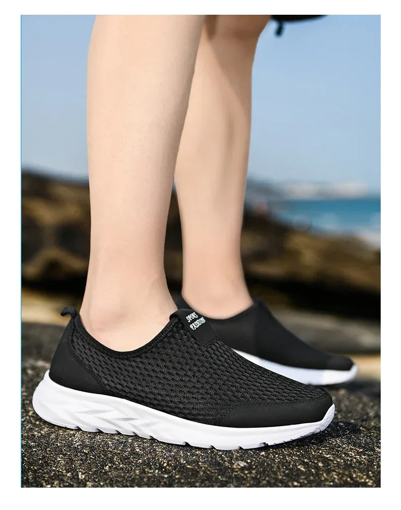 Zapatillas unisex de tela con construcción cosida