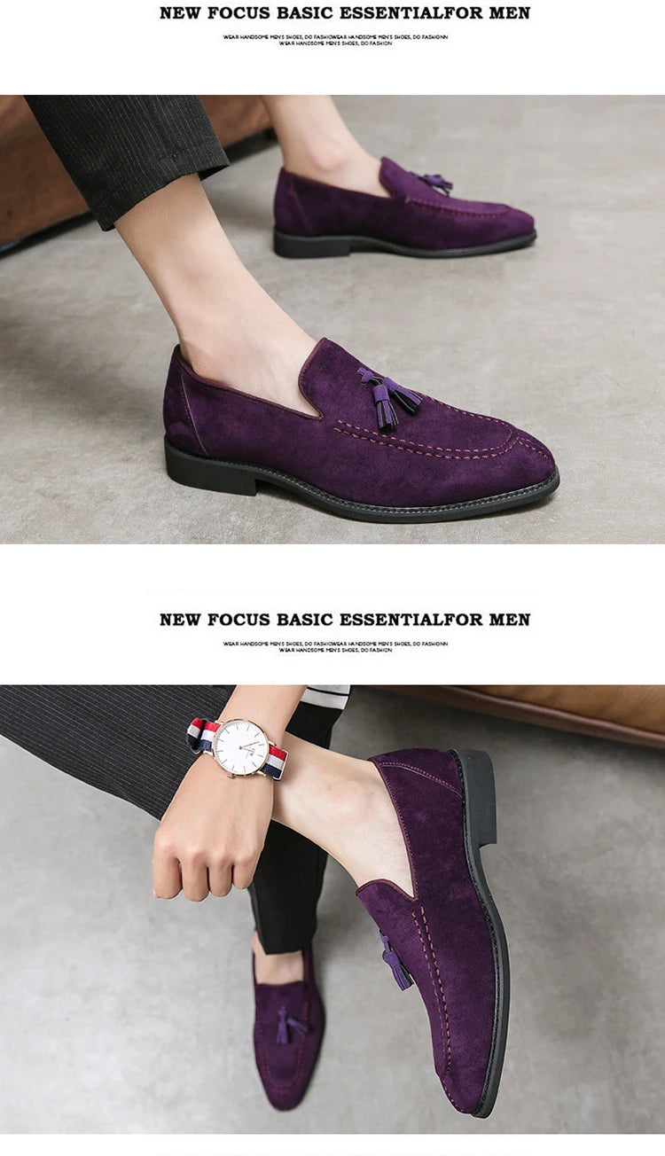 Mocasines de gamuza vacuna con borlas
