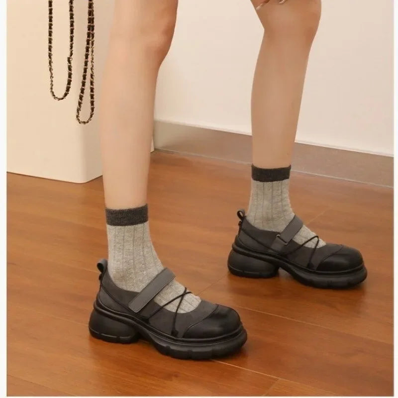 Merceditas con moño y plataforma de estilo casual