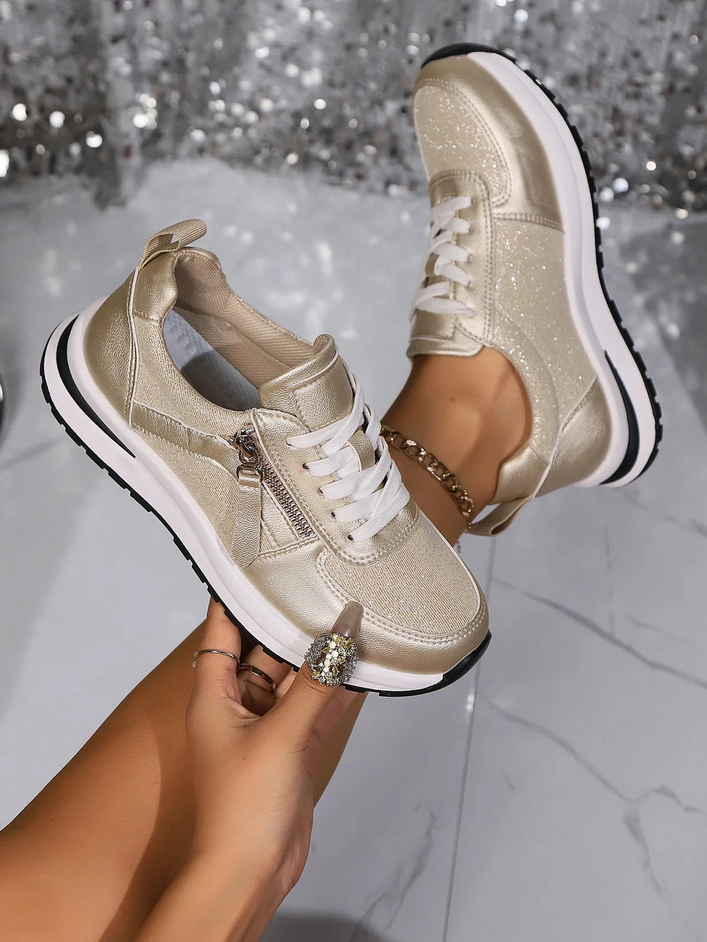 Zapatillas de mujer acordonadas con forro de malla