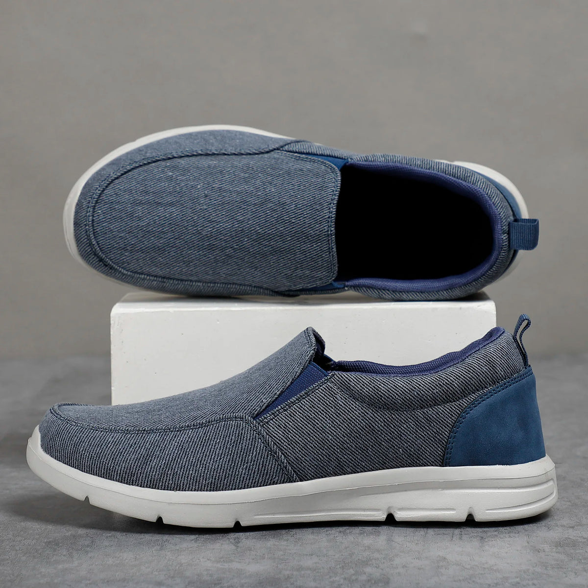 Zapatillas de lona para hombre sin cordones y punta redonda