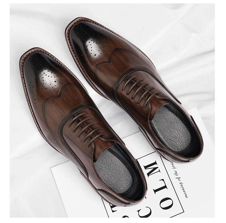 Zapatos Derby de PU con picado brogue