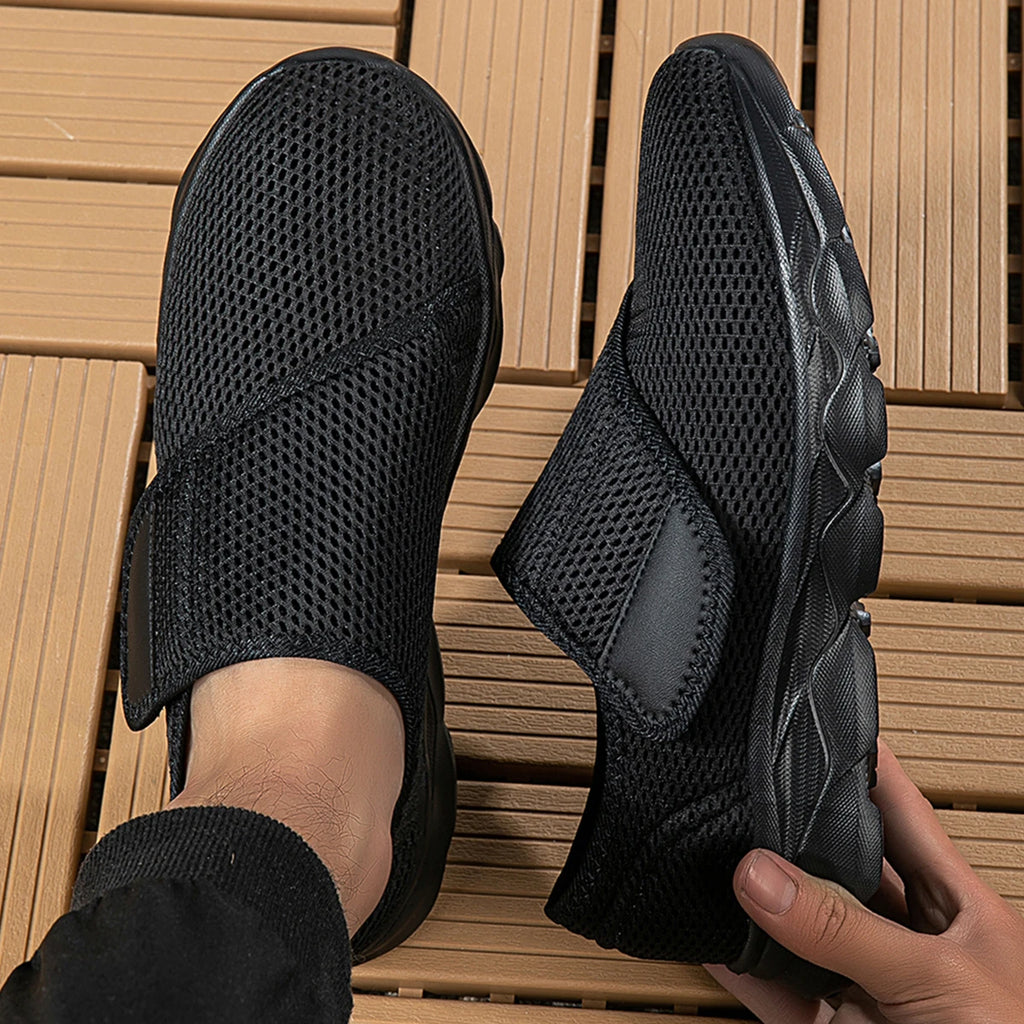 Zapatillas bajas de poliéster con ajuste de abrojo